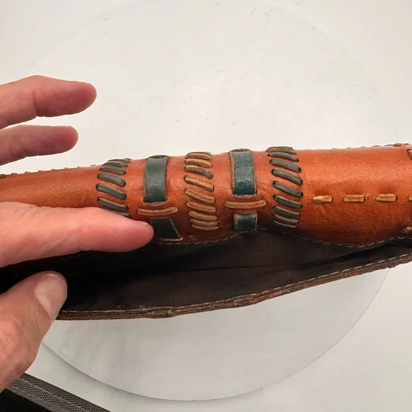 Patricia Nash Elegant Brown and Green Women's Wallet - Picture 3 of 7